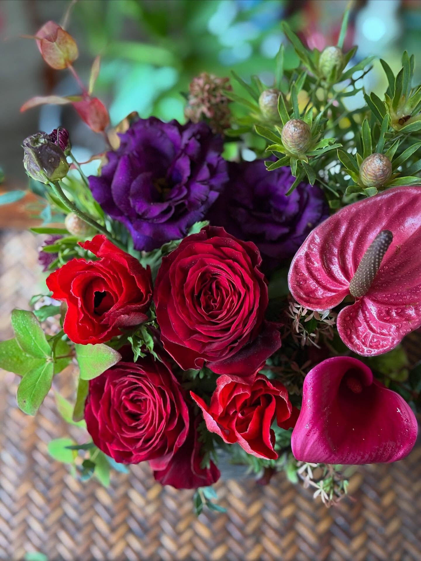 結婚のお祝いに、いろんな想いを込めてご相談いただきました🌹
