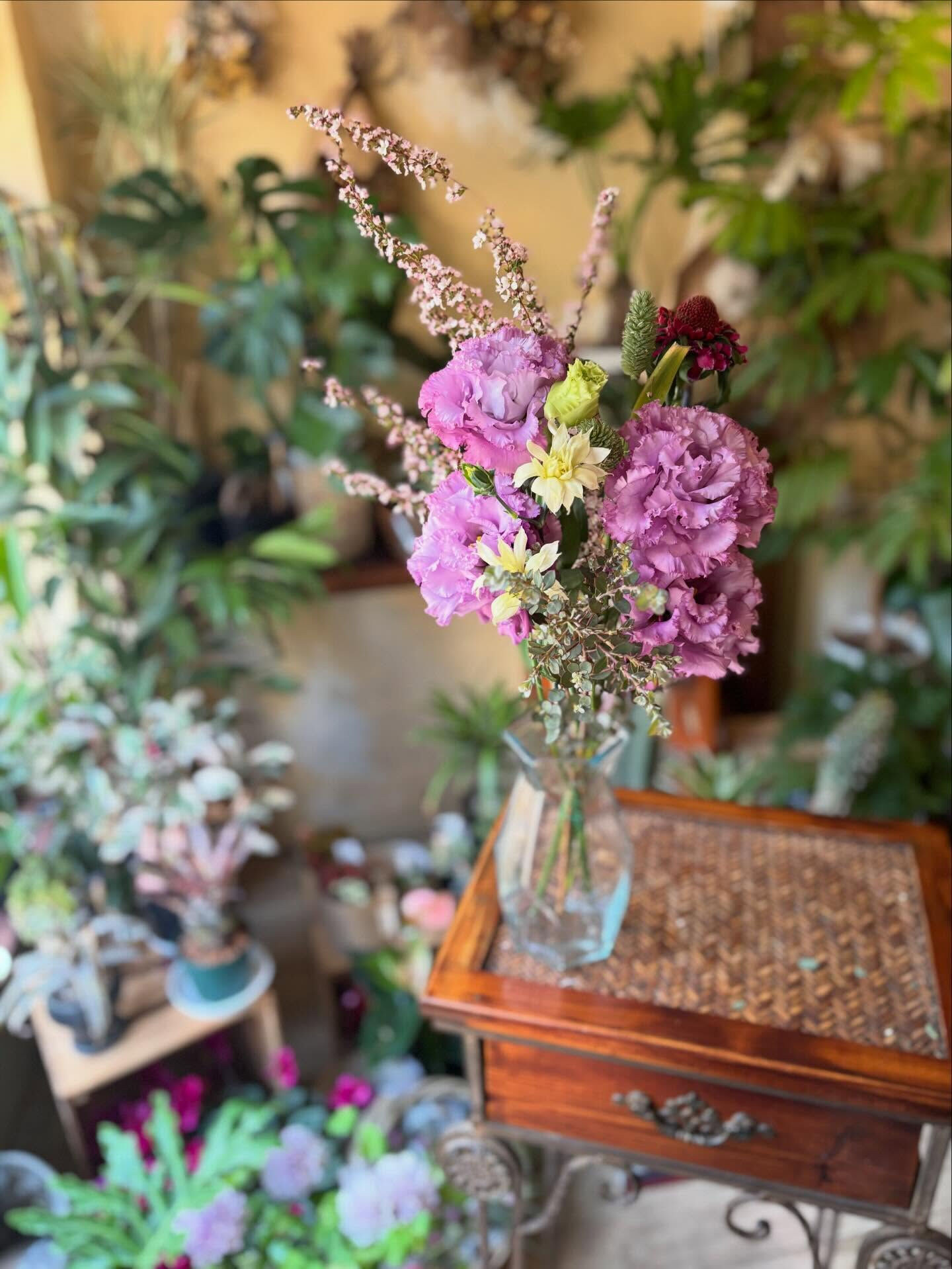 春のお花がゆっくりと季節の終わりに向かっていくこの頃、